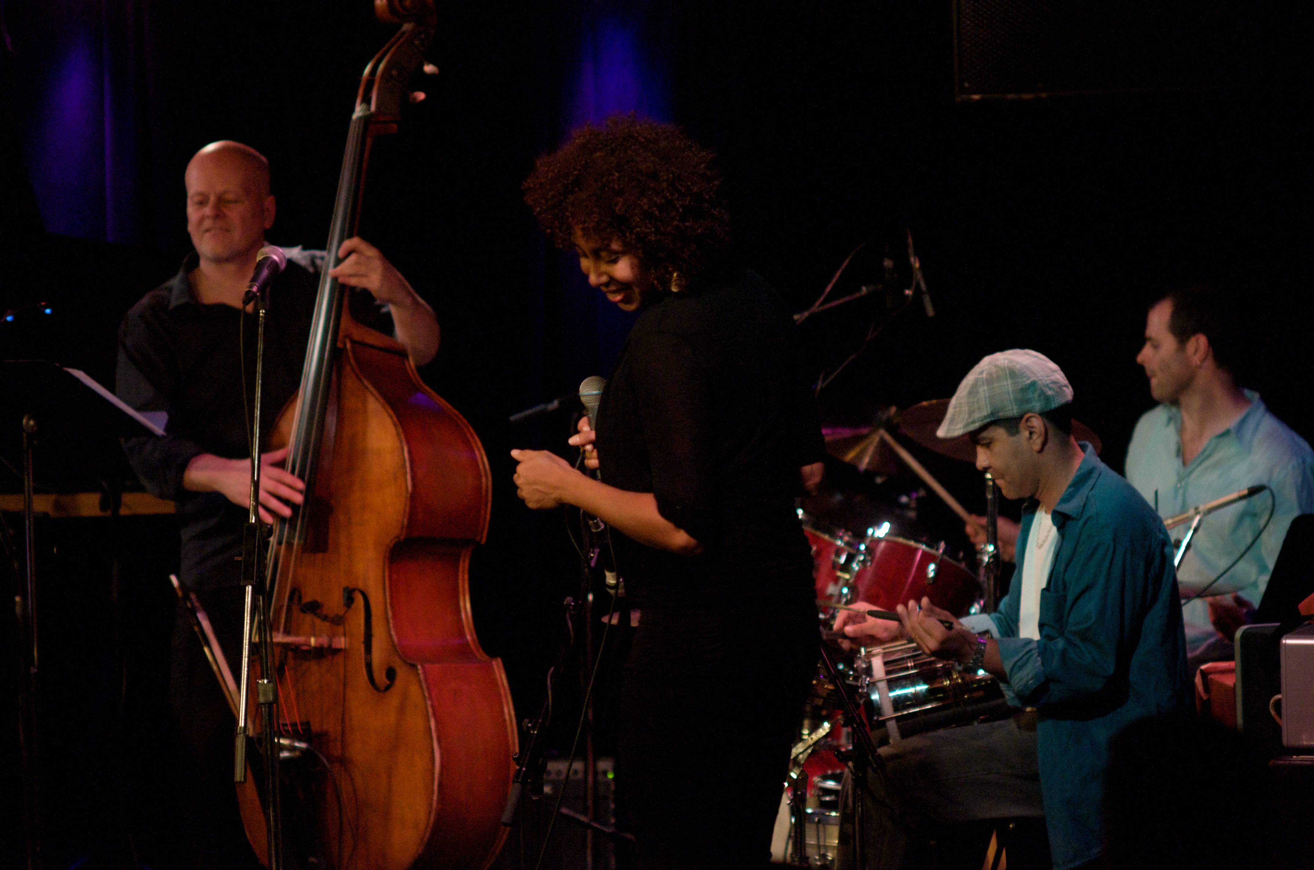 Sinal Aberto @ World Jazz for Haiti. Pic by Lisa Silverman